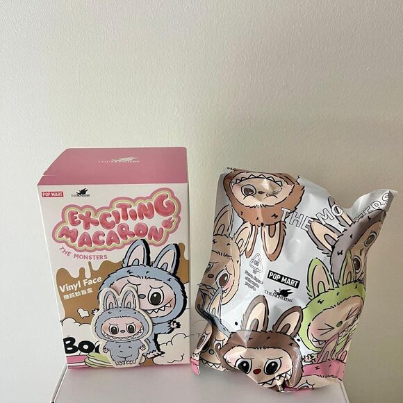 100% Authentic Pop Mart Labubu Exciting Macaron - Sea Salt Coconut - Picture 3 of 7